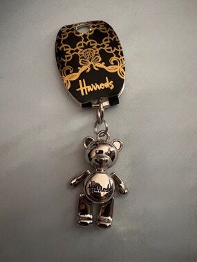 Harrods Silver Jointed Teddy Keyring NWT UK London